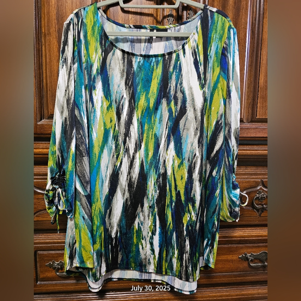 New Directions Woman 3X Top 3/4 Sleeves Abstract Green, Black, White Print